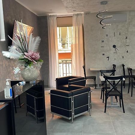 Hotel Poker Neapol Zewnętrze zdjęcie