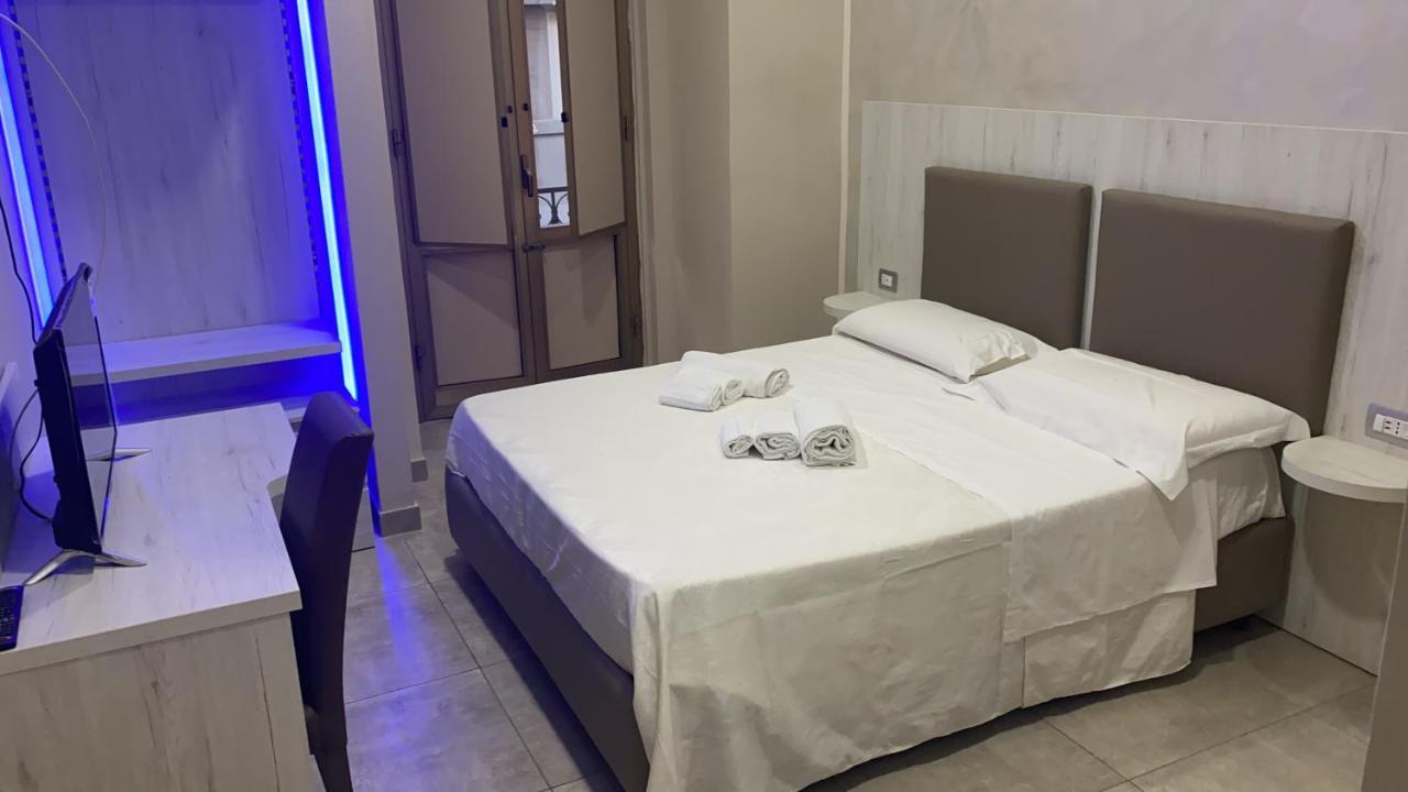 Hotel Poker Neapol Zewnętrze zdjęcie
