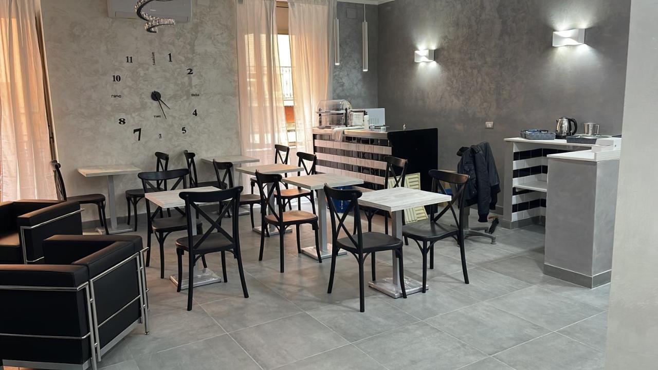 Hotel Poker Neapol Zewnętrze zdjęcie